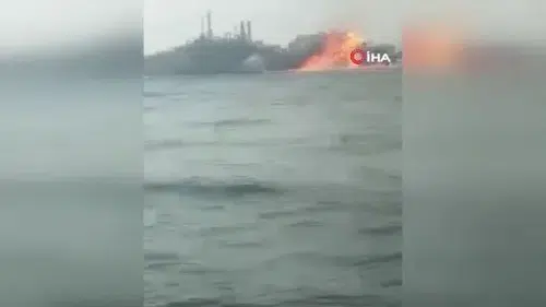Adeta deniz yandı: Doğal gaz tesisi alevlere teslim oldu