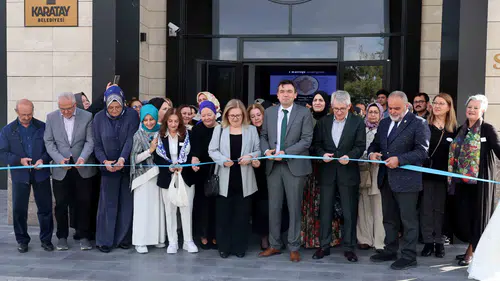 Konya'da tezhip sergisi açıldı: Karatay'da sanat rüzgârı
