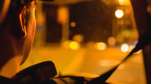 Kendini hakim, savcı olarak tanıtan kadın hakkında soruşturma