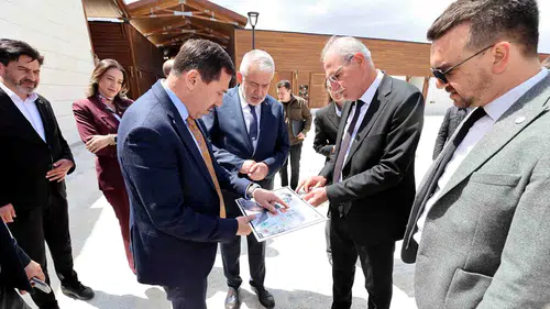 Ispartalı Başkandan Konya'ya övgü: Yerinde görmek gerekiyor