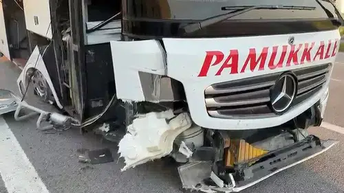 Yine yolcu otobüsü yine kaza: Muavin kapıdan uçtu