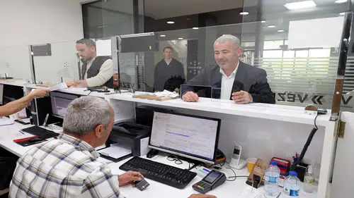 Vatandaş kredi kartlarına yüklendi: Nisan ayında 2,6 trilyon TL harcama