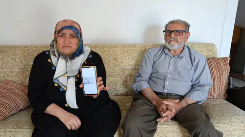 Yaşlı çiftin dramı: 2 kiloluk altını "polisiz" diyenlere kaptırdılar