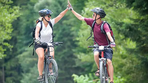 Yağmurlu havada bisiklet sürmek: Konyalı velesbit sürüş uzmanlarından hayat kurtaran öneriler