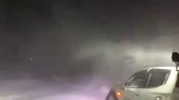 Batı kara hasret doğuda kar esareti: 2 metrelik karda mahsur kaldılar