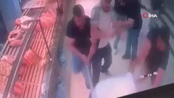 Öldüresiye dövdüler: İki grup arasında sopalı kavga