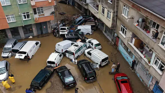 Sel mağduru araç sahipleri: Kasko için o hata yapılmamalı