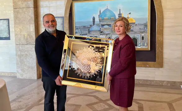 Konya'da Kağıt Rölyef Sergisi Açıldı: Derinliği Anlatan Eller