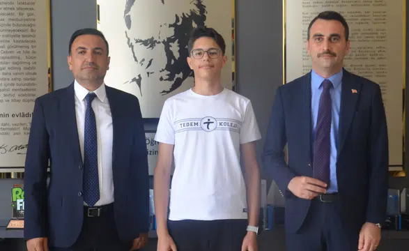 TEDEM Koleji öğrencisi Kayra Berk Gülşen, LGS Türkiye Birincisi oldu