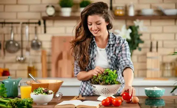 Yaz aylarında diyet yapanlar: Tek tip ya da 1 öğün beslenmek