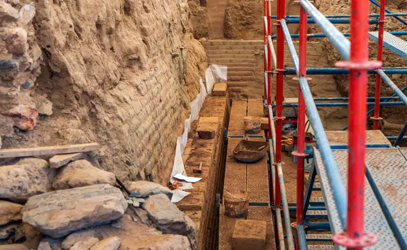 Lidyalılar sadece parayı bulmamış: Pişmiş tuğlanın gizemi