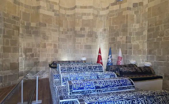 Konya'da bu mezarlarda yatanlar dünya tarihini değiştirdi: Diyâr-ı Rum diyar-ı İslâm oldu