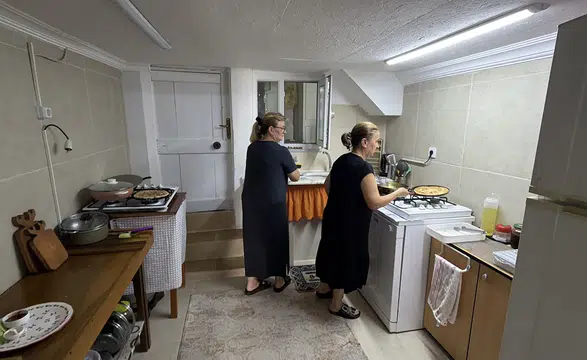 700 yıllık lezzeti tencere ve oklavayla yaşatıyorlar
