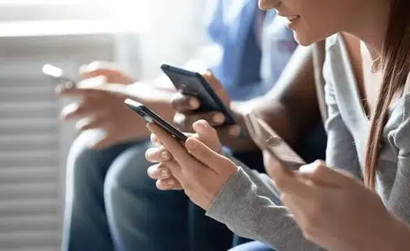 Cebimizden daha fazla para mı çıkacak: Yeni telefonlarda yapay zekâ sürprizi