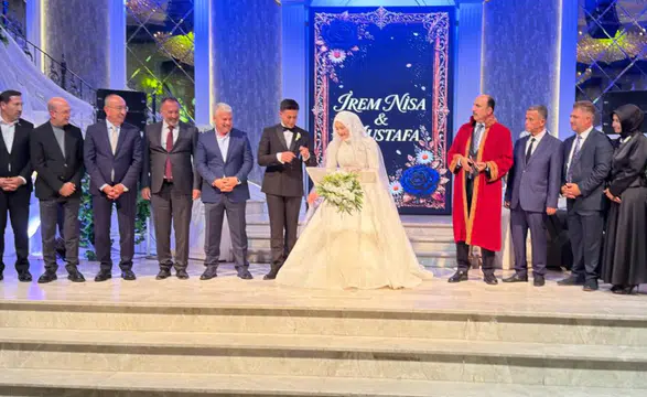Bilgiç ve Akay ailelerinin mutlu günü