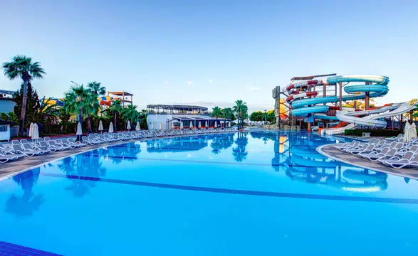 Bera Alanya, Türkiye'nin en iyi muhafazakar aile oteli seçildi