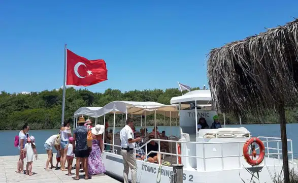 İngilizlerin bu yaz odağı Türkiye: 15 sterline bilet 212 sterline tatil