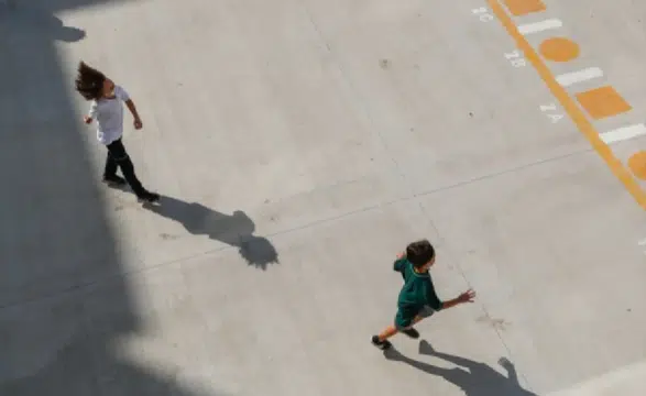 Şiddetin tek kaynağı dijital araçlar değil: Ailelere dikkat çeken uyarı