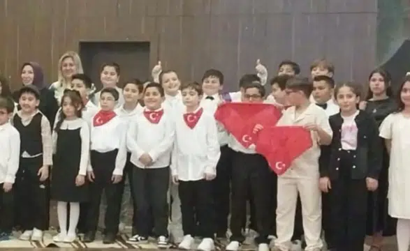 Konya’da küçük yüreklerden “Bestelenmiş Şiirler” dinletisi
