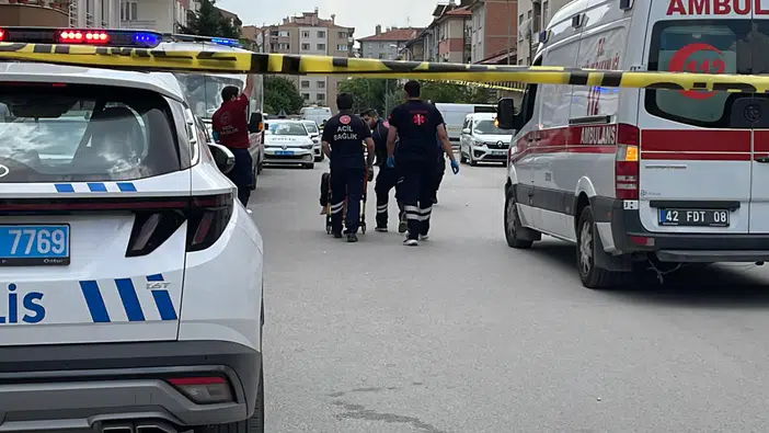 Konya'da aile katliamı: Üvey annesi ile kız kardeşinin boğazını keserek öldürdü