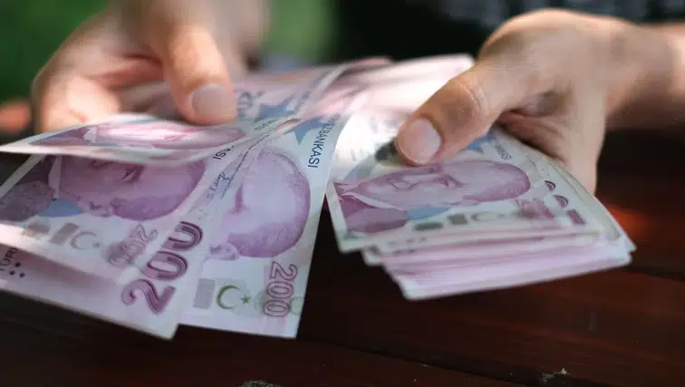 Hesapları kontrol edin: Aile Bakanlığı 6 milyar lira yatırdı