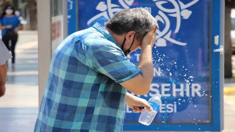 Termometreler bu hafta 50 dereceyi görecek: Uyarı üstüne uyarı