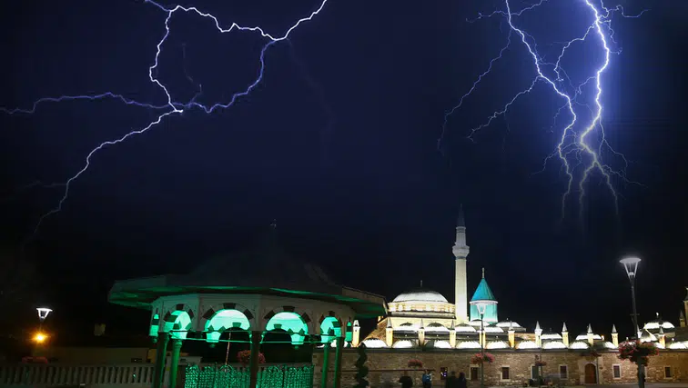 Hava raporu belli oldu: Konya'da yine şimşek çakacak