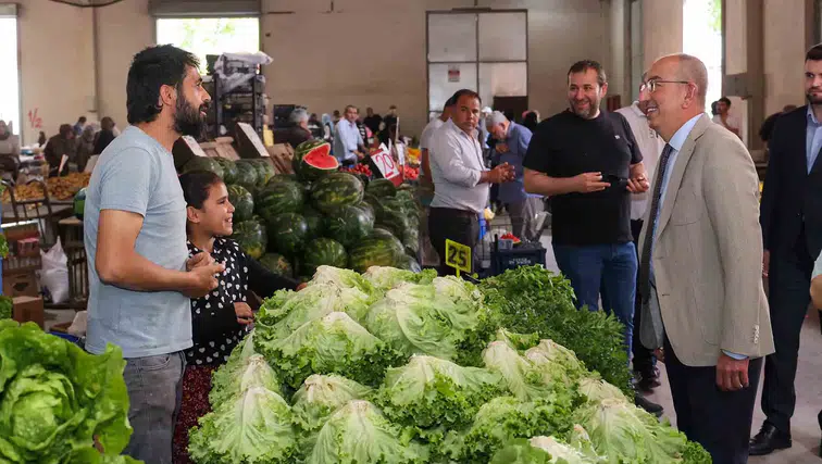 Konya Meram'da Vatandaş Soruyor, Başkan Cevaplıyor programı sürüyor