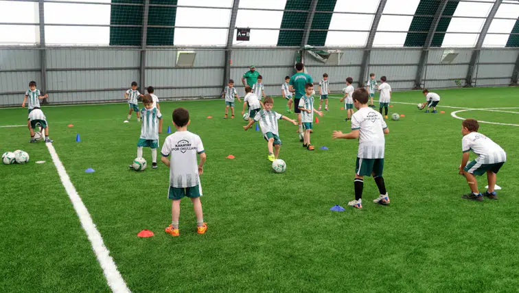 Konya'da 3670 çocuğun adresi Karatay Yaz Spor Okulları oldu