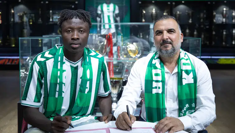 Konyaspor'dan geleceğe yatırım: Yıldız adayları imzayı atı