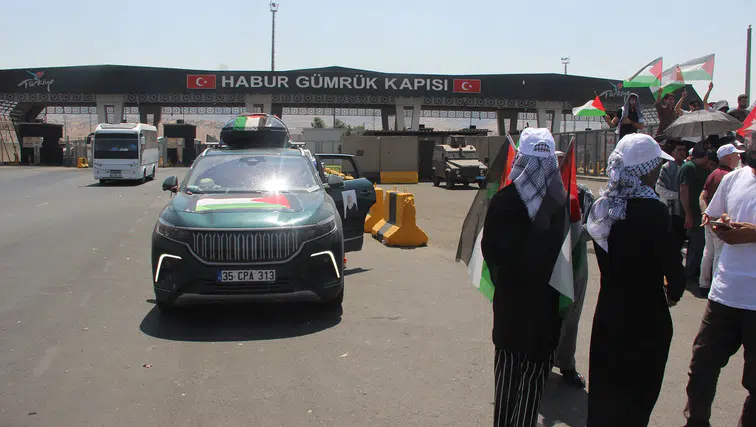 Yolları Konya'dan da geçmişti: Hükümet izin vermedi geri döndüler