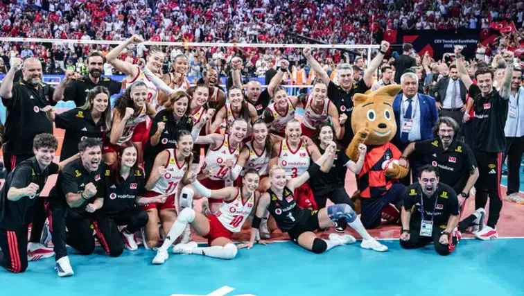 Vargas'ın annesin herkesi şaşırttı