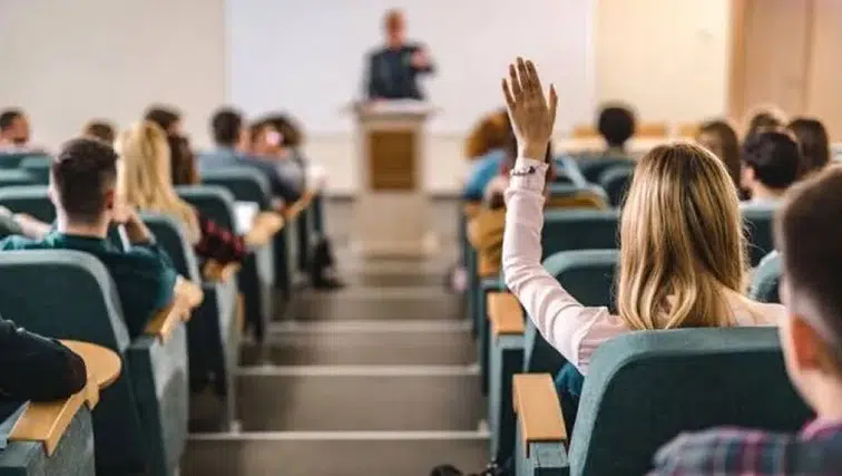Konya'da binlerce öğrenci yetiştiren Hoca vefat etti: Gölcük ailesinin acı günü