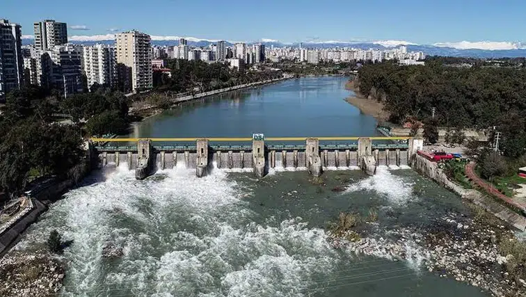 Barajlar 1 günde yüzde 7 yükseldi: Meteorolojiden illere uyarı üstüne uyarı