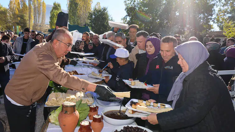 Konya’da asırlık gelenek sürüyor: İnden Peynirler çıktı