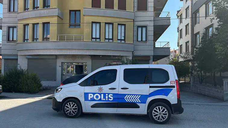 Konya'da kedi tüyü silkeleme tartışması kanlı bitti: 2 yaralı