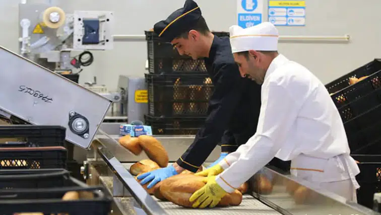 Ekmeğe hemen bütün illerde zam geldi: İşte yeni fiyatı