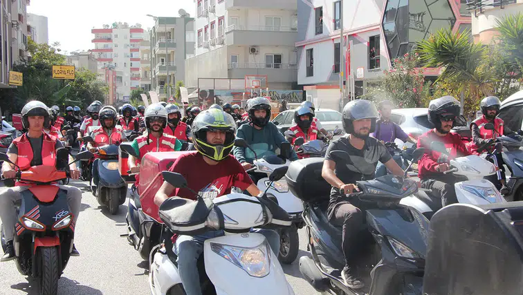 Motokuryeler artık "Esnaf Kurye" oldu: Binlerce lira ödeyecekler