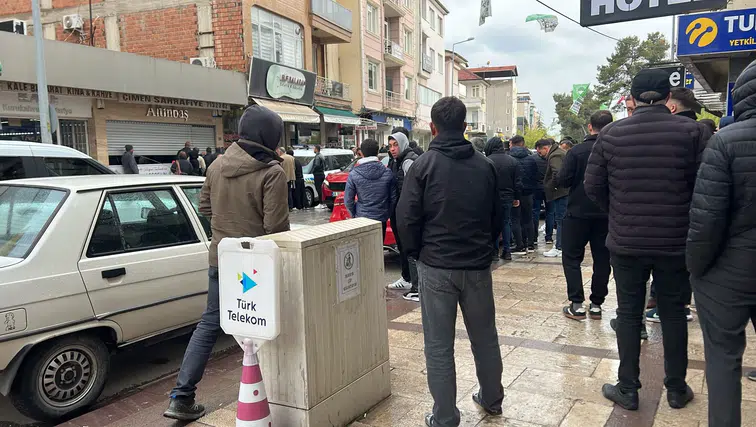 Kuyumcu 100 kilo emanet altınla yurt dışına kaçtı