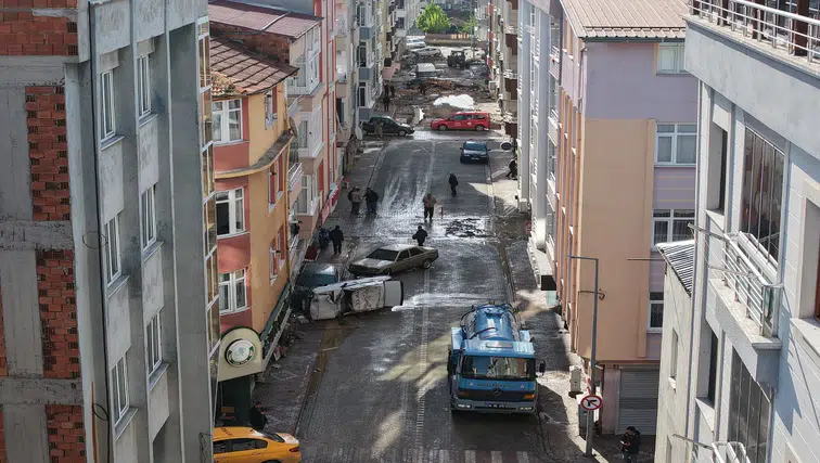 Şehirleri süper hücre korkusu sardı: Günlerce sürmesi bekleniyor
