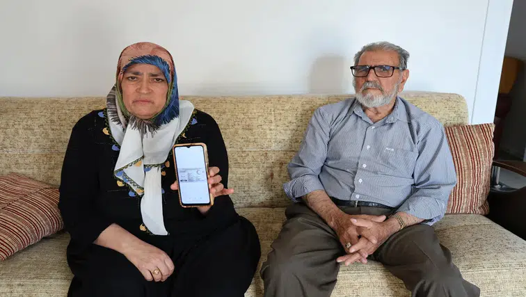 Yaşlı çiftin dramı: 2 kiloluk altını "polisiz" diyenlere kaptırdılar