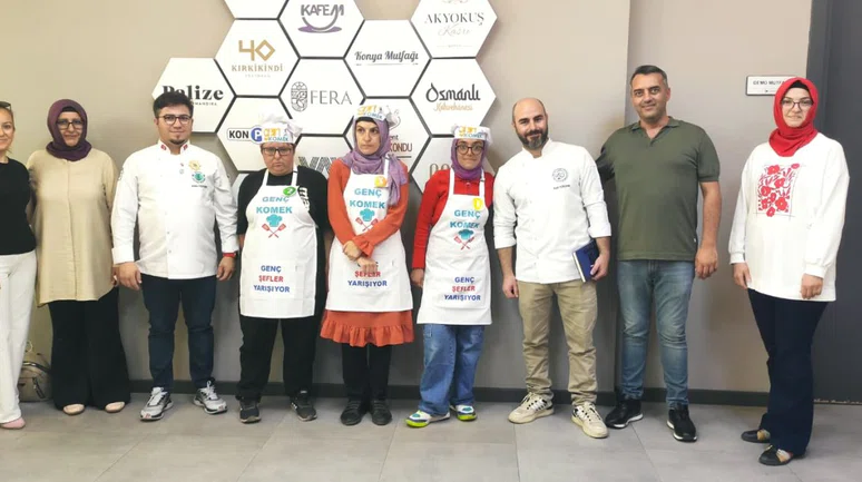 Konya'da Genç Şefler hünerlerini sergiledi. Lezzetli yemekler tam not aldı