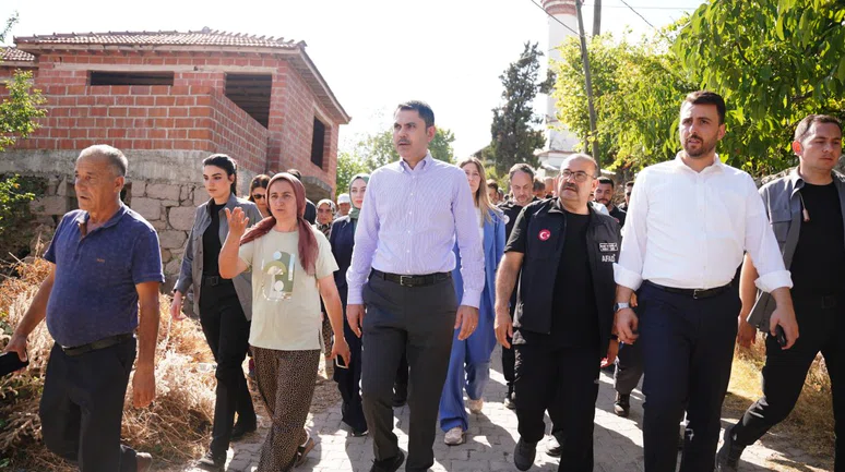 Bakan Kurum'dan Sındırgı'ya müjde