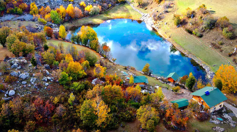 Seyrine doyum olmayan sonbahar güzelliği: Şavşat mest etti