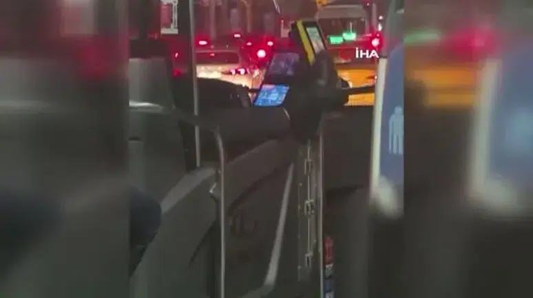 Toplu taşıma otobüsünde şok: Şoför otobüsü böyle sürdü