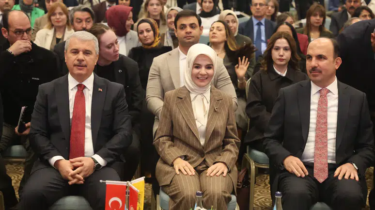 Bakan Göktaş: Hanelerin yüzde 57'sinde 18 yaş altı çocuk yok