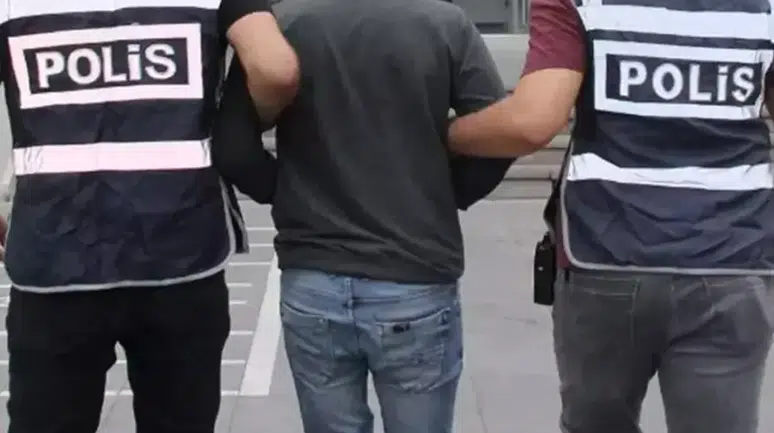 62 yaşındaki babasını gözünü kırpmadan vurdu