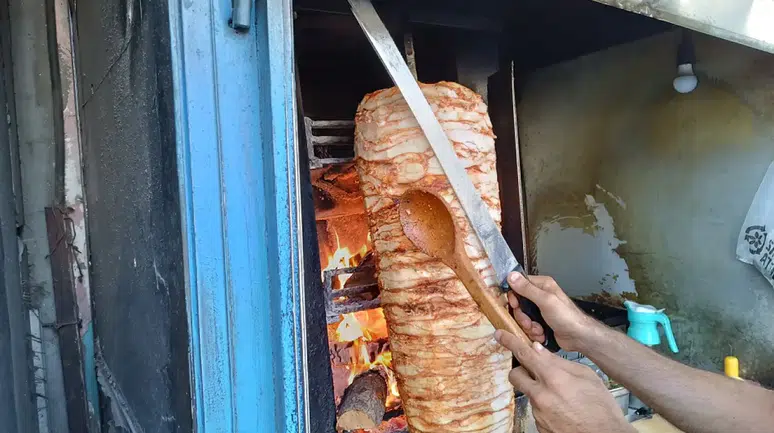 Tavuk, dönere uygun değil mi? Tavuk dönerin yasaklanması gündemde