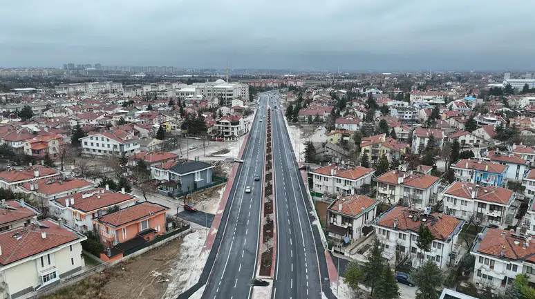 Konya’daki 3 caddenin hız limitleri arttı. Her gün binlerce araç kullanıyor