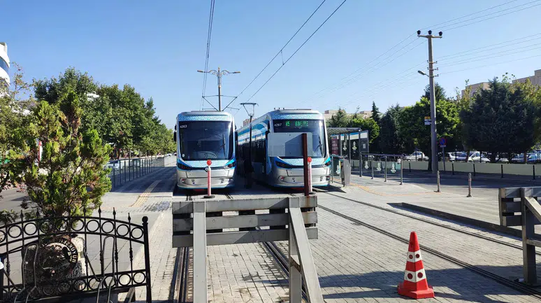 Konya'da ezberleri bozan ihale. Yeni tramvay hattı İngilizce metinle duyuruldu